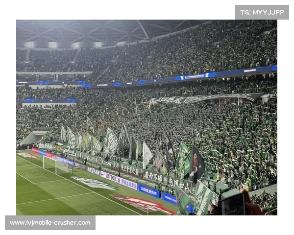 北京国安前身的时代印记与球迷共同记忆的情感传承